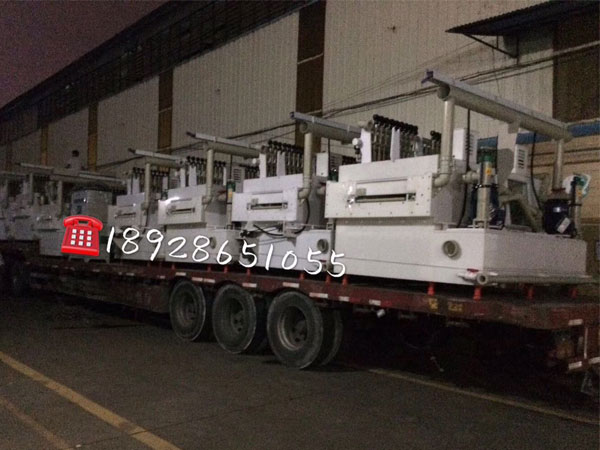 14米高精密蝕刻機(jī)裝車發(fā)貨！
