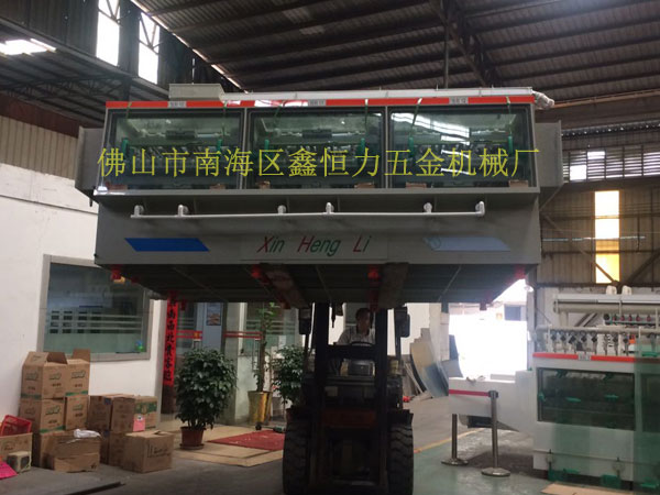 12米不銹鋼鍋片蝕刻機出貨！