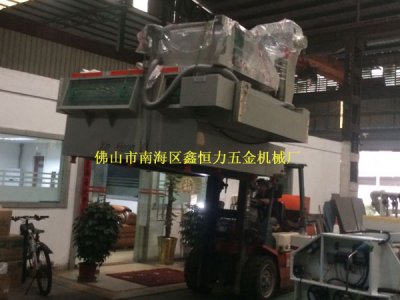 福建客戶不銹鋼鍋片蝕刻機(jī)裝車發(fā)貨！